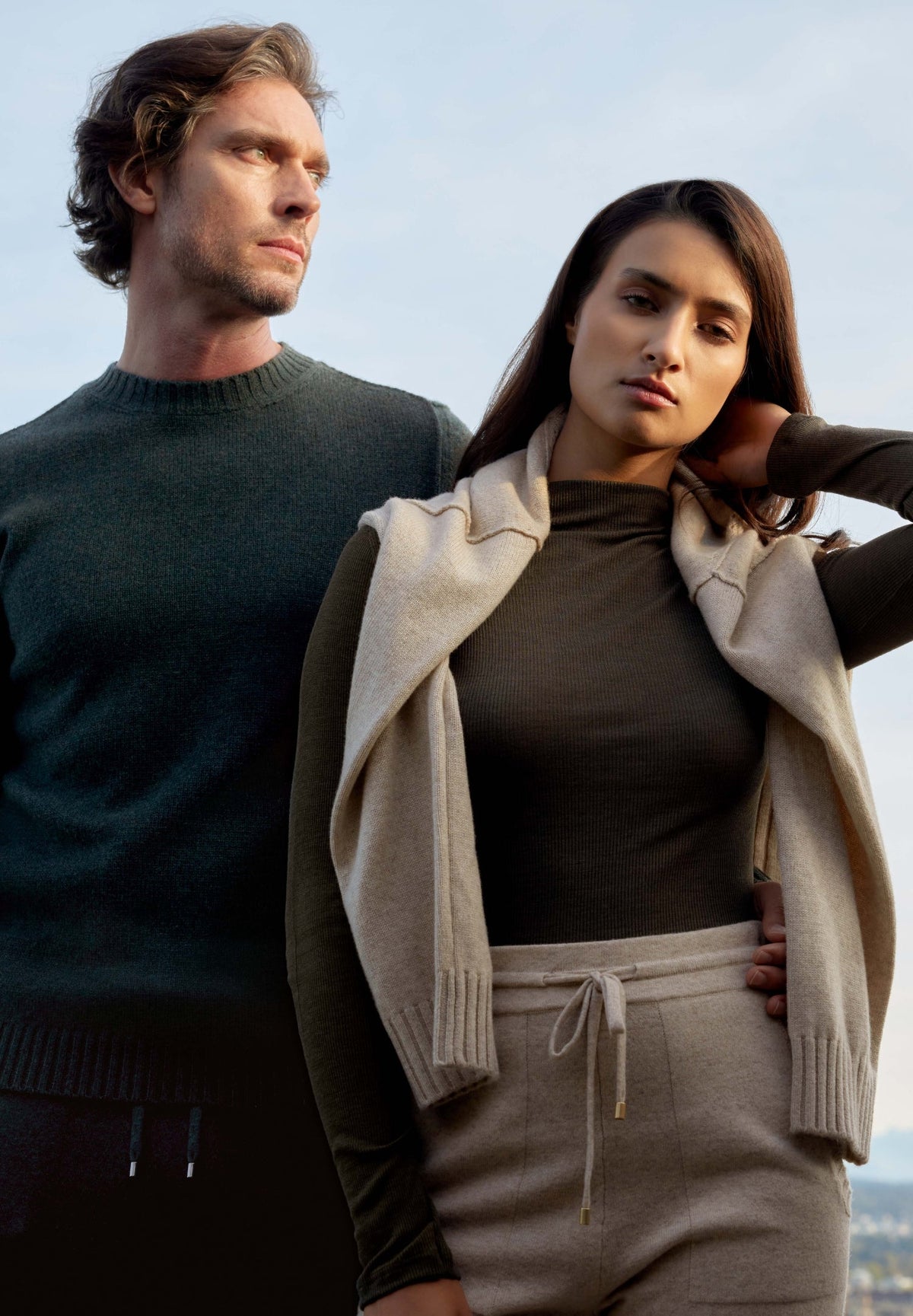 Wool &amp; Silk | T-Shirt langarm - black olive