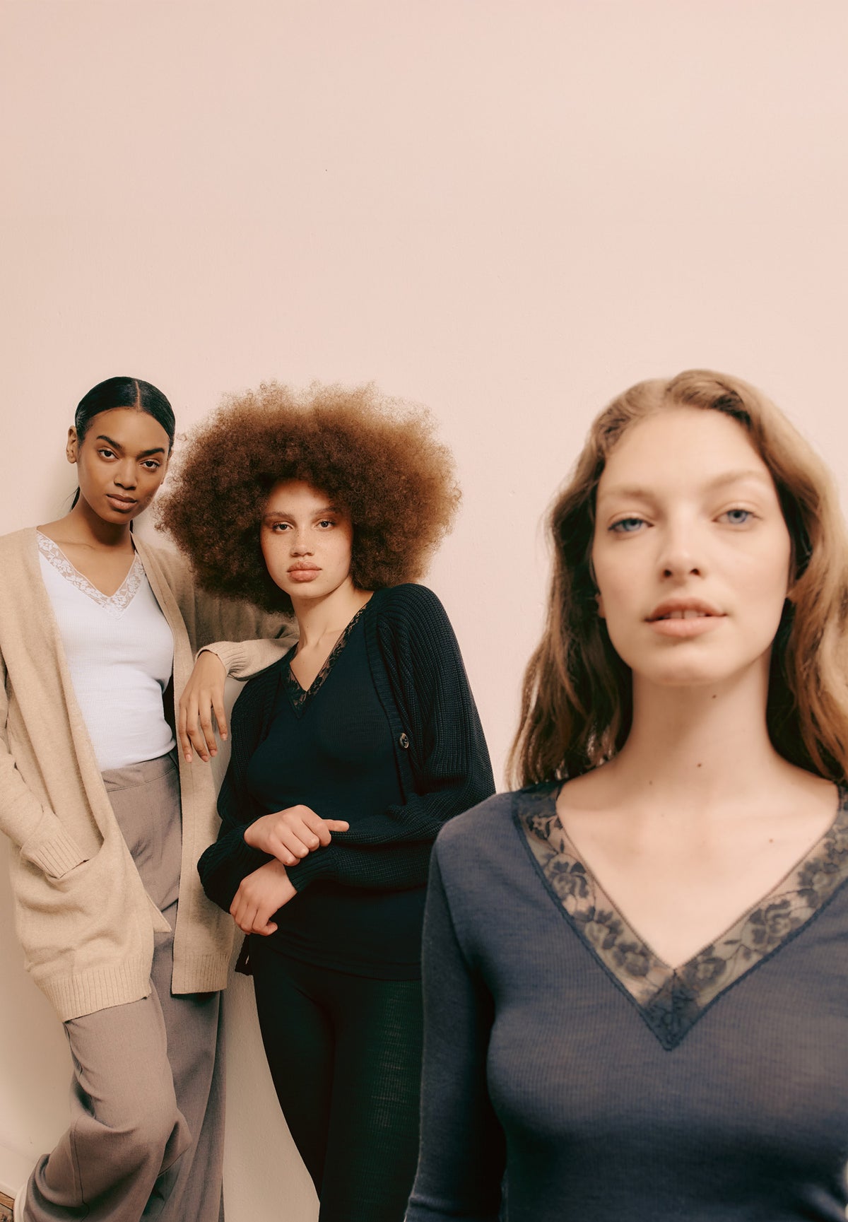 Wool &amp; Silk | T-Shirt langarm V-Ausschnitt - anthrazit