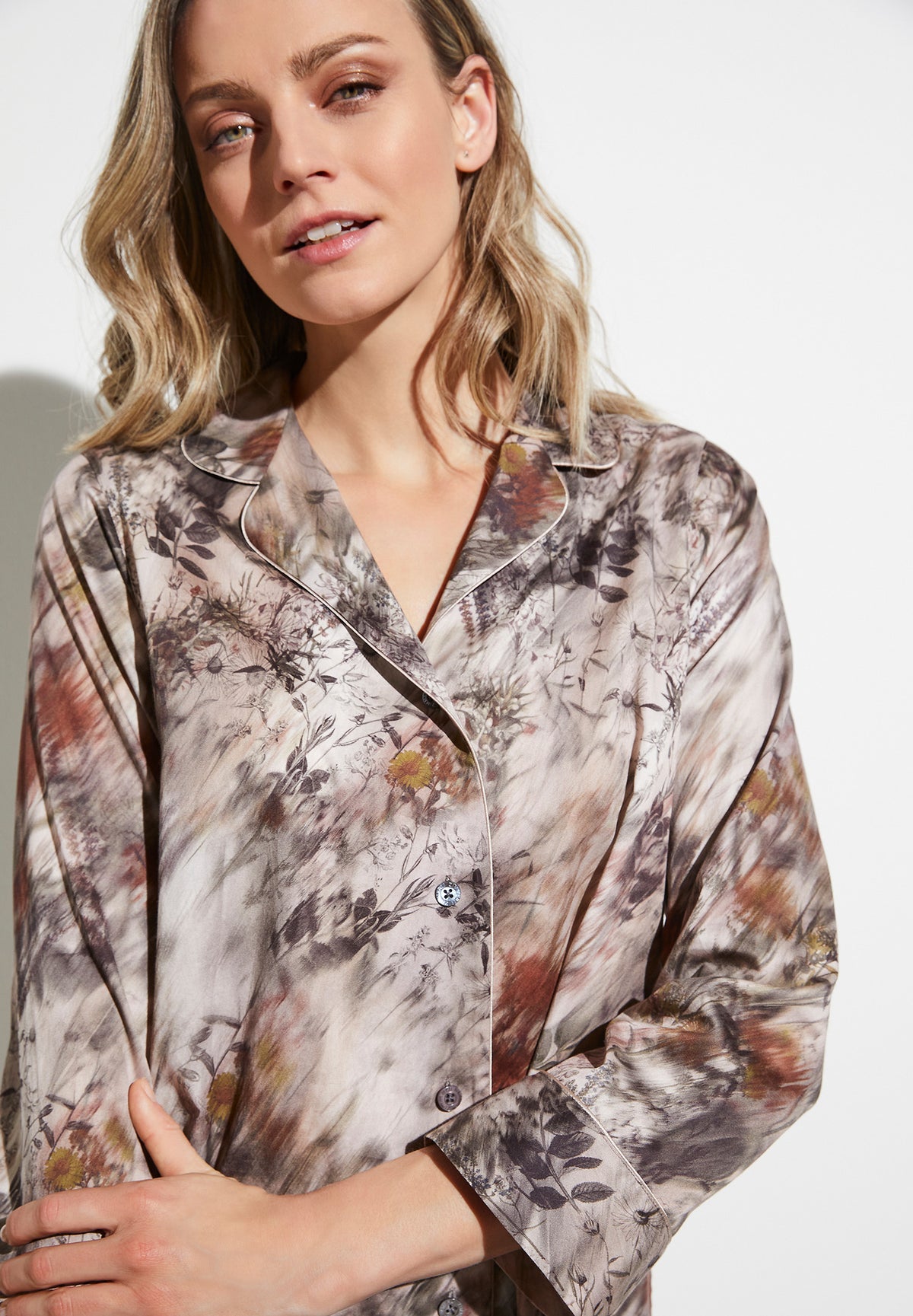 Cotton Sateen Print | Sleepshirt Long Sleeve - winter florals