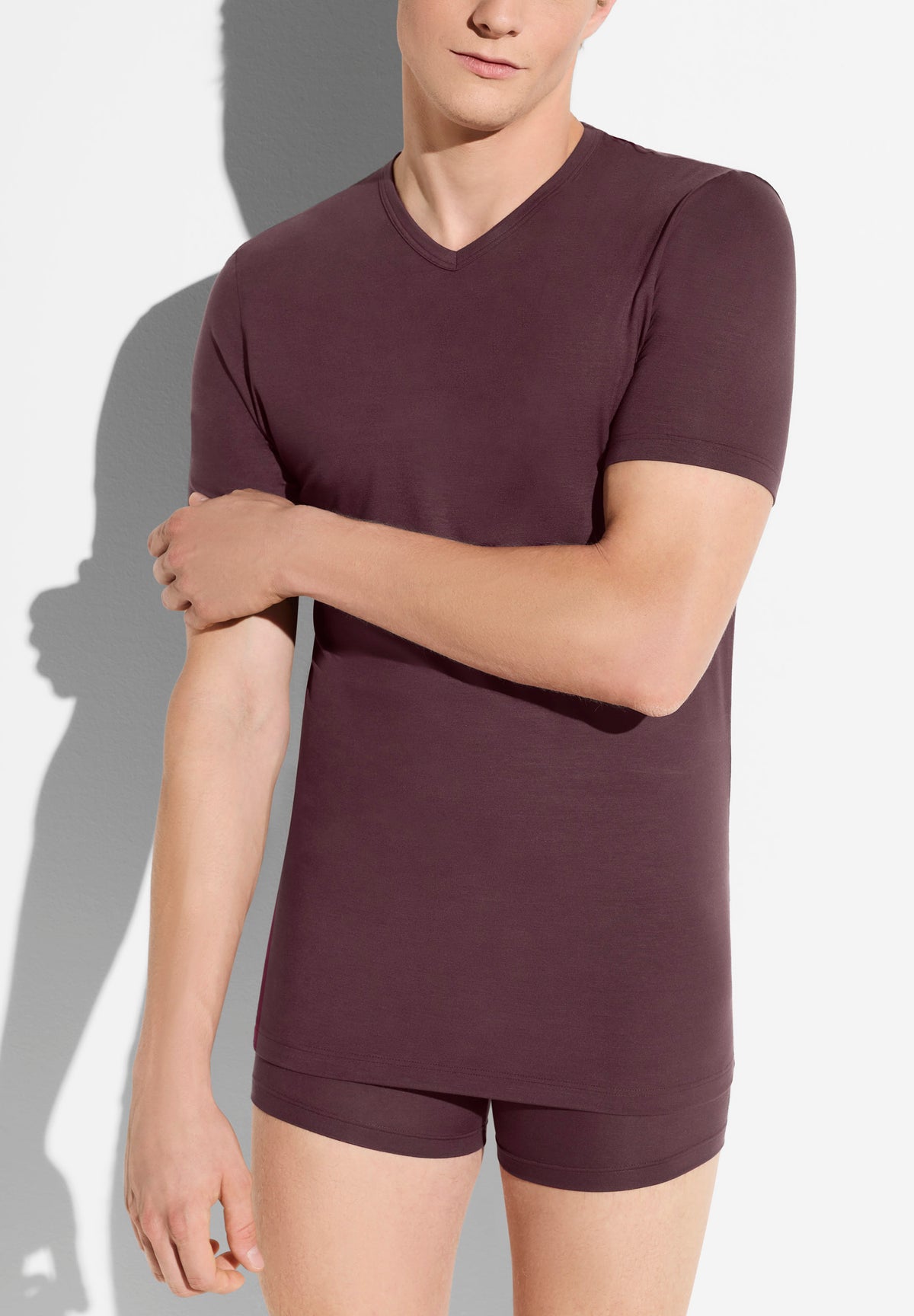 Pureness | T-Shirt kurzarm V-Ausschnitt aus Modal, Body Fit - ruby wine