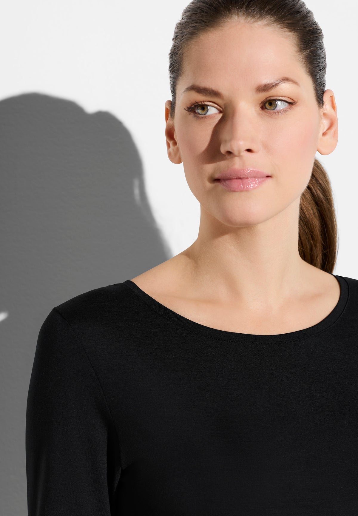 Pureness | T-Shirt langarm aus Modal, Body Fit - schwarz