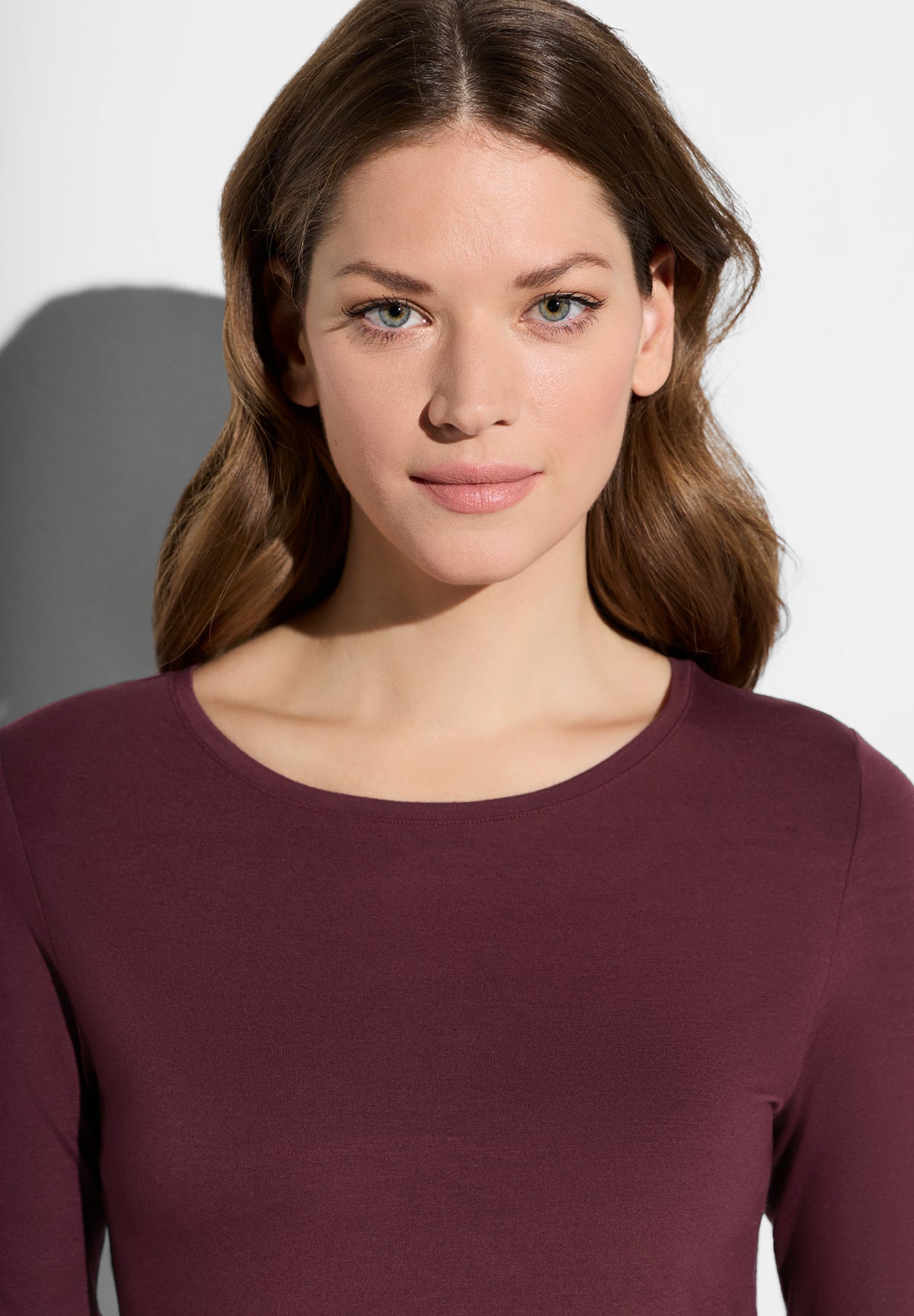 Pureness | T-Shirt langarm aus Modal, Body Fit - ruby wine