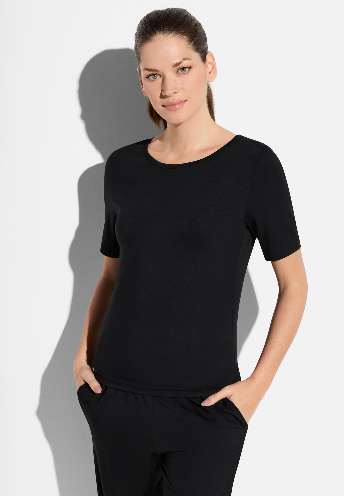 Pureness | T-Shirt kurzarm aus Modal, Body Fit - schwarz