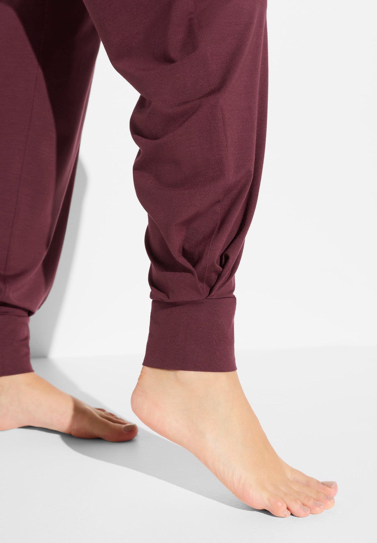 Pureness | Hose lang aus Modal - ruby wine