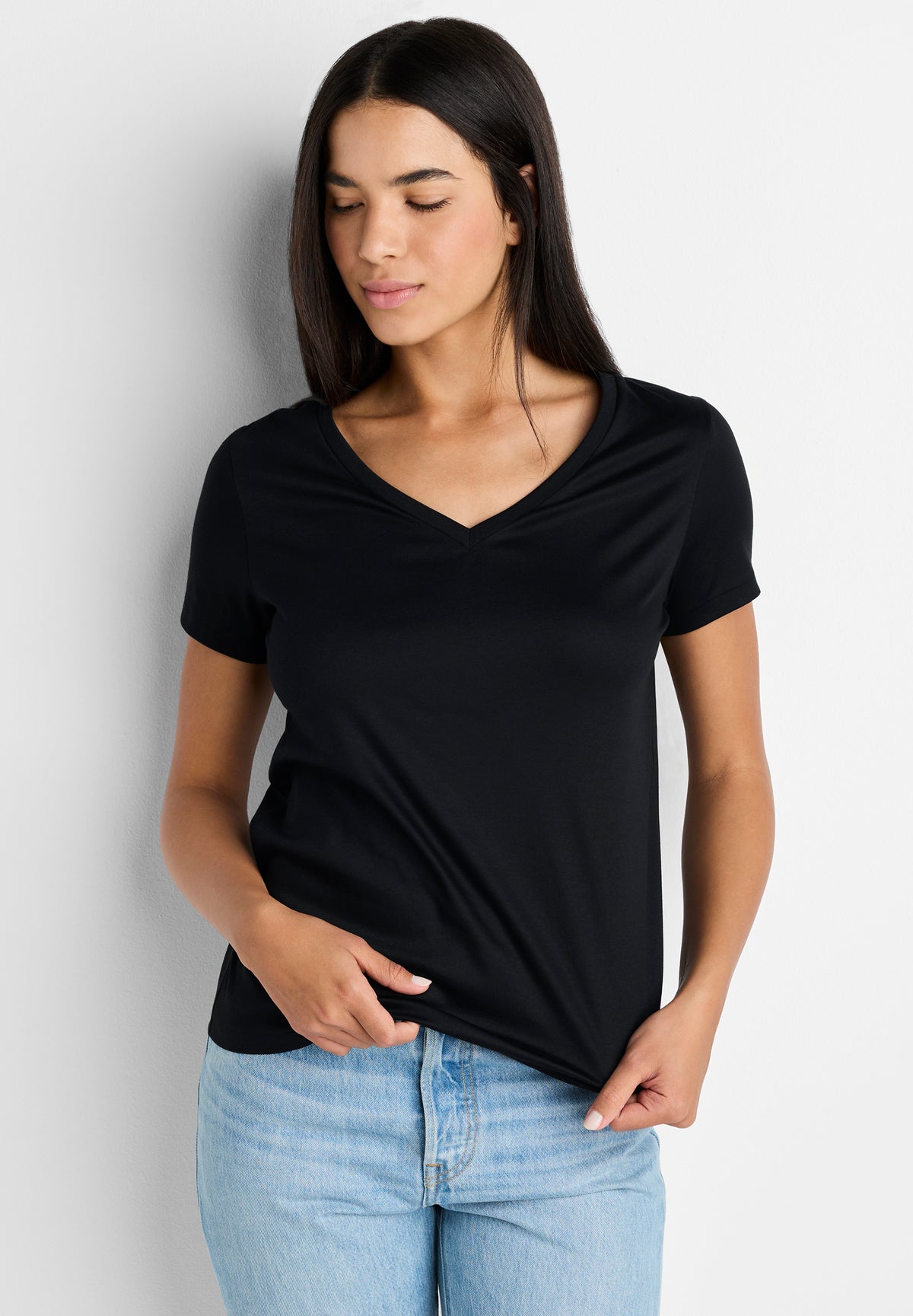 Sea Island | T-Shirt kurzarm V-Ausschnitt, Swissmade Ready-to-Wear für Damen - schwarz