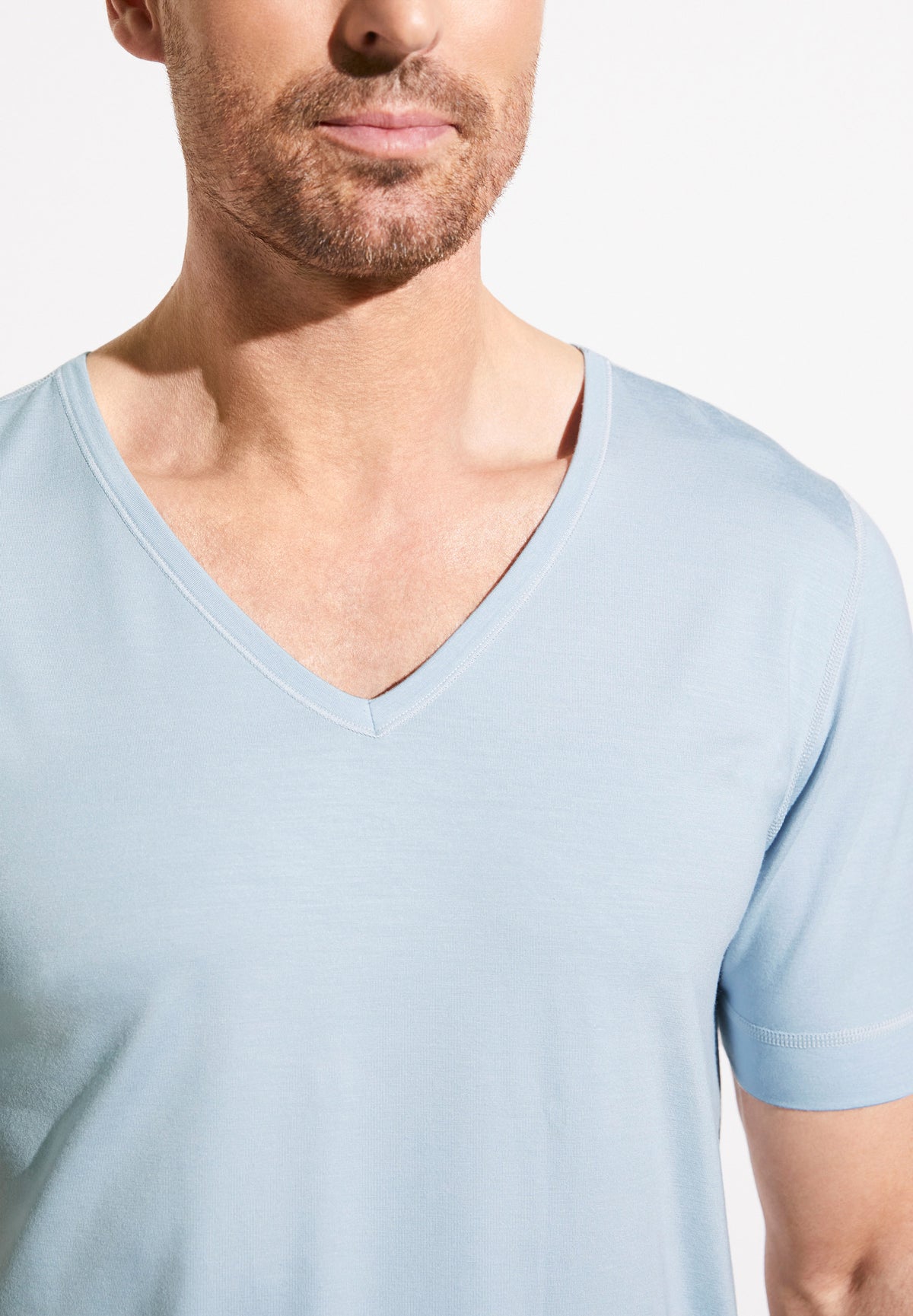 Pureness | T-Shirt Short Sleeve V-Neck - sky blue