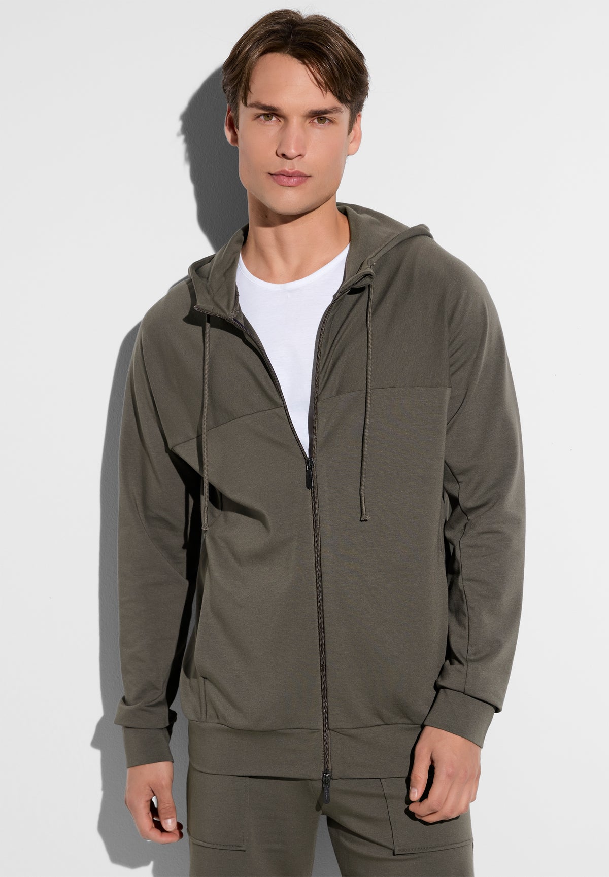 Summer Lounge | Veste - walnut tree