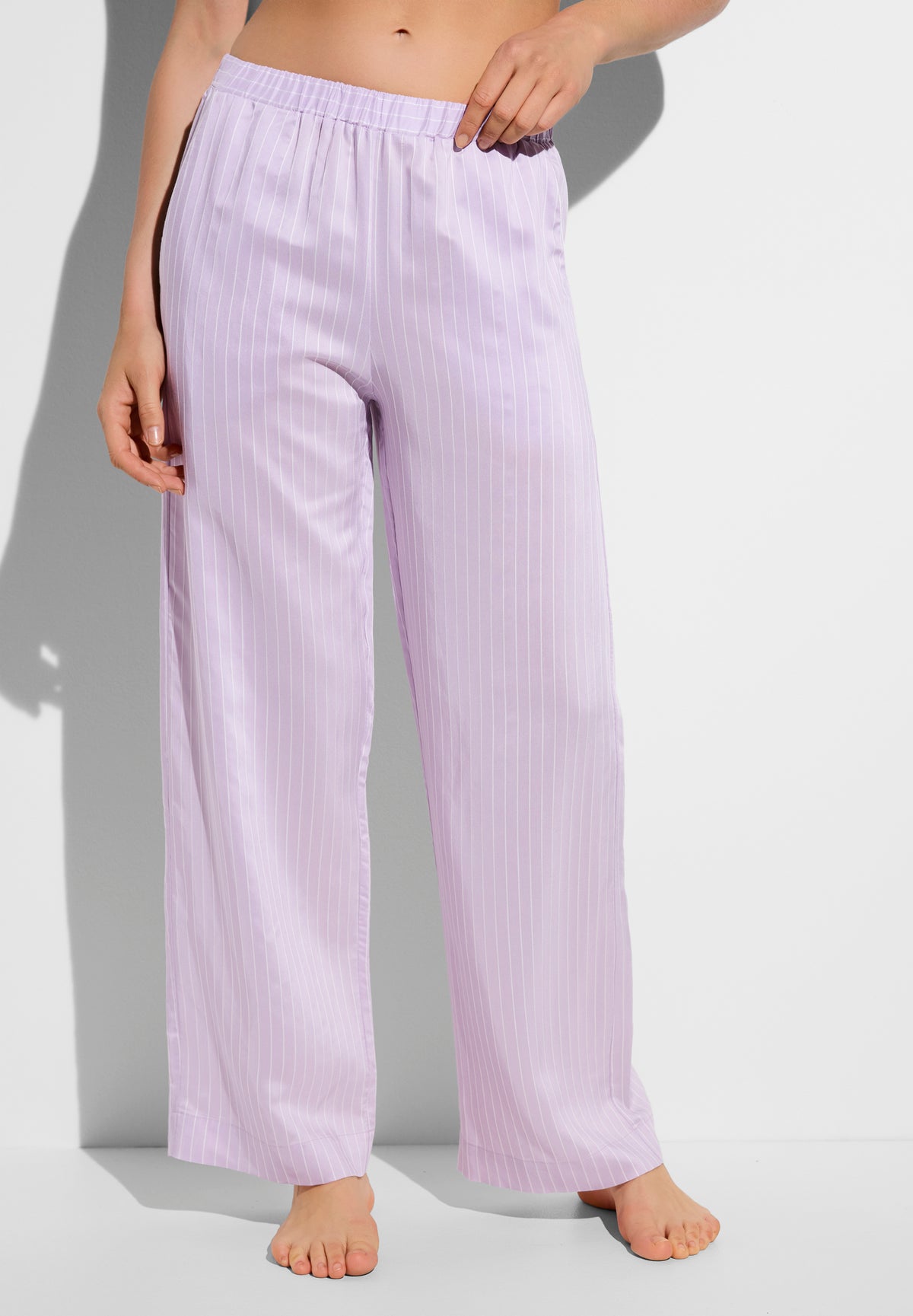 Feminine Stripes | Long pants - lilac stripes